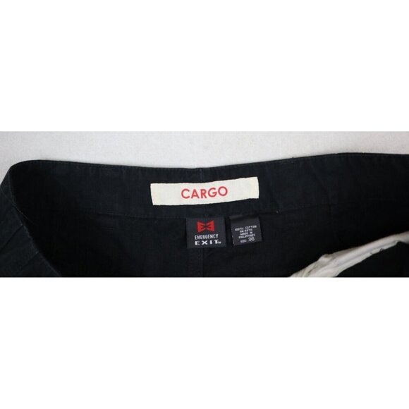 EMERGENCY EXIT - MEN'S BLACK CARGO SHORTS - SIZE 36 - Picture 4 of 10